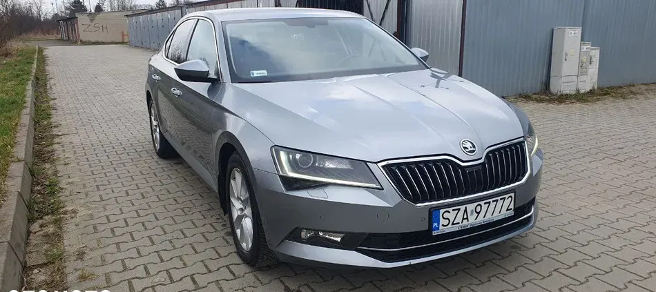 skoda Skoda Superb cena 59500 przebieg: 310315, rok produkcji 2019 z Zawiercie